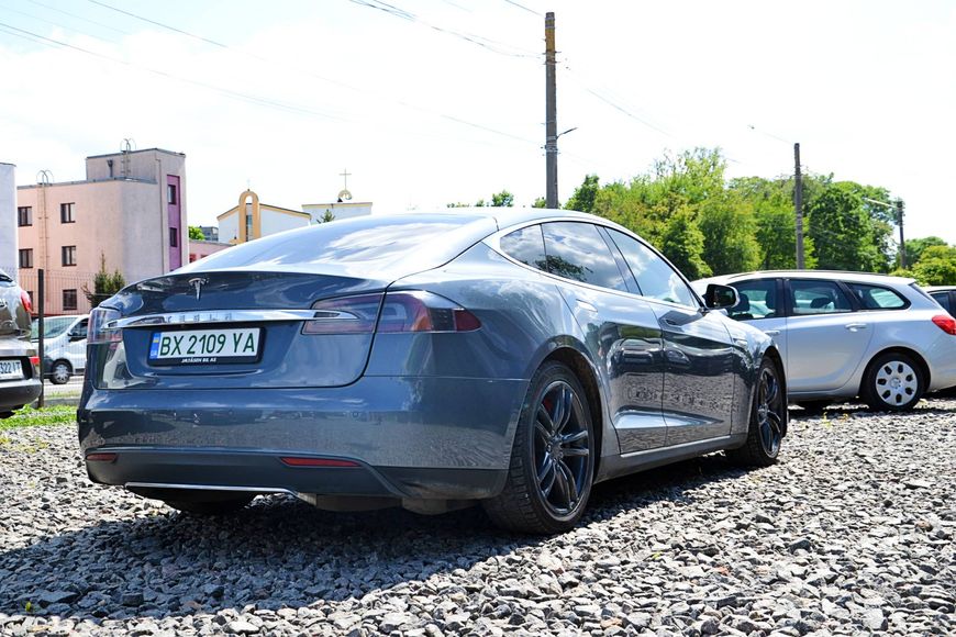 Tesla Model S  5YJSA3H1XEFP44539 фото